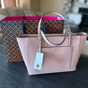 Tory Burch | Bags | New Tory Burch Emmerson Tote | Poshmark